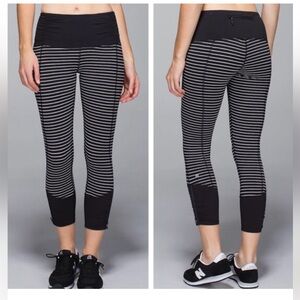 Lululemon Runday Crop Parallel Black & White Striped Stretch Leggings Size 10